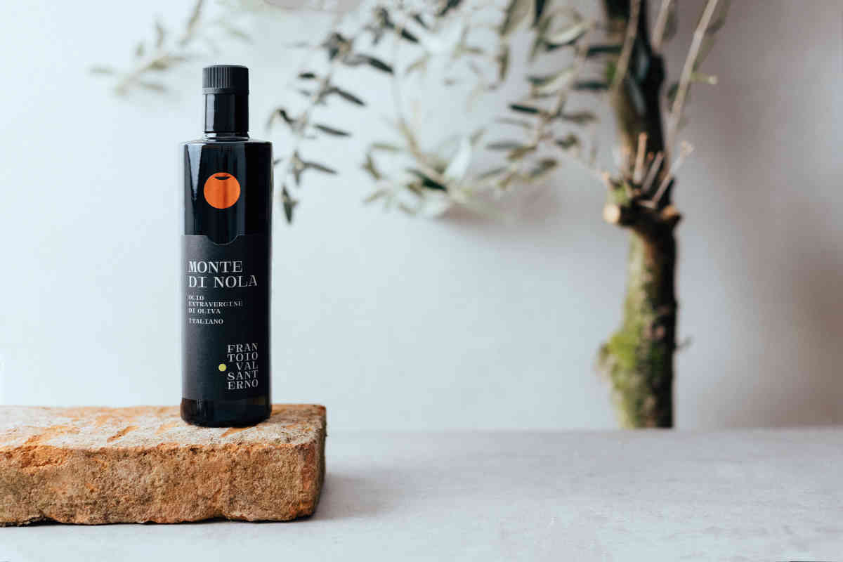MONTE DI NOLA SELEZIONATO NELLA GUIDA FLOS OLEI 2024 OLIO DI OLIVA